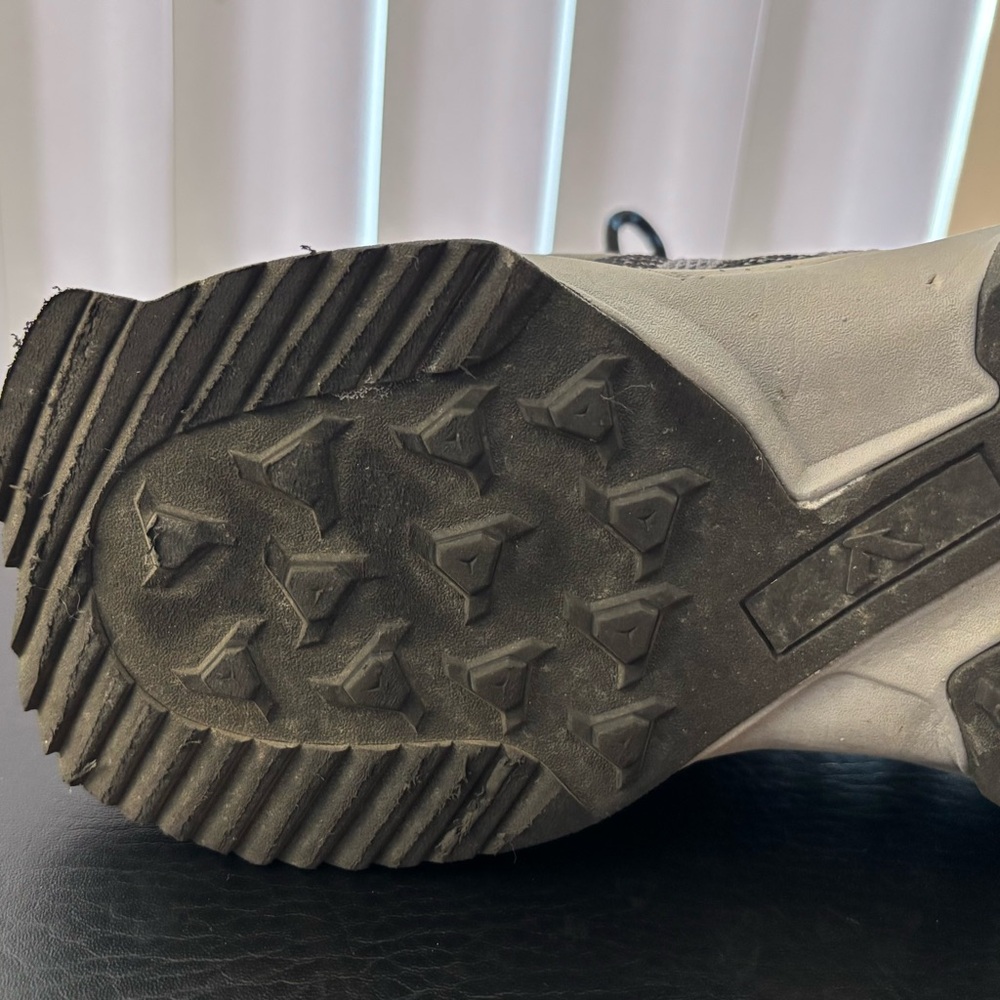 Men’s Territory Black, Grey, & Blue Athletic Sneakers 12 - Picture 11 of 16